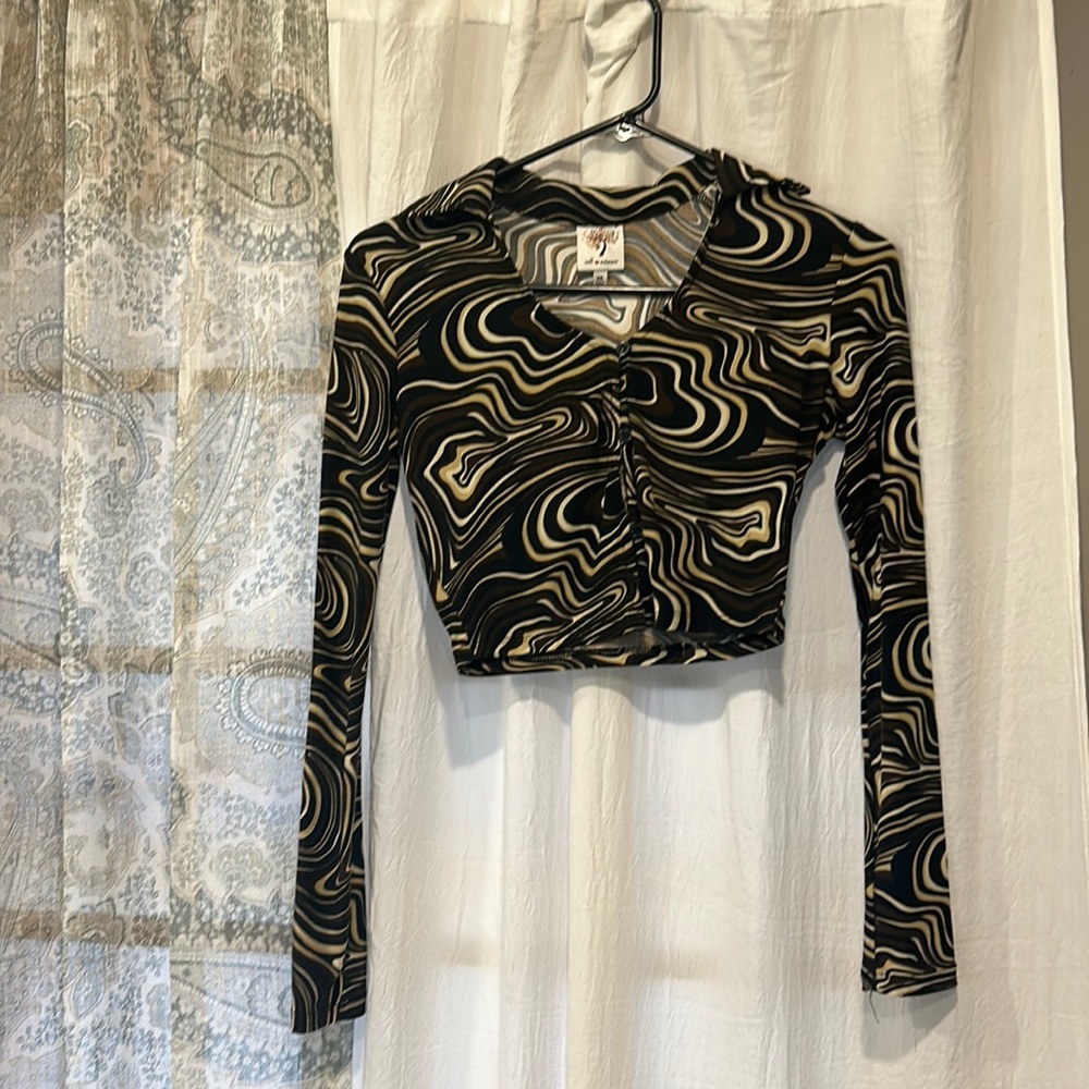 Cropped long sleeve